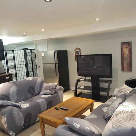 Lovely Guest Entire Apartment Minutes From Ottawa Airport Dış mekan fotoğraf