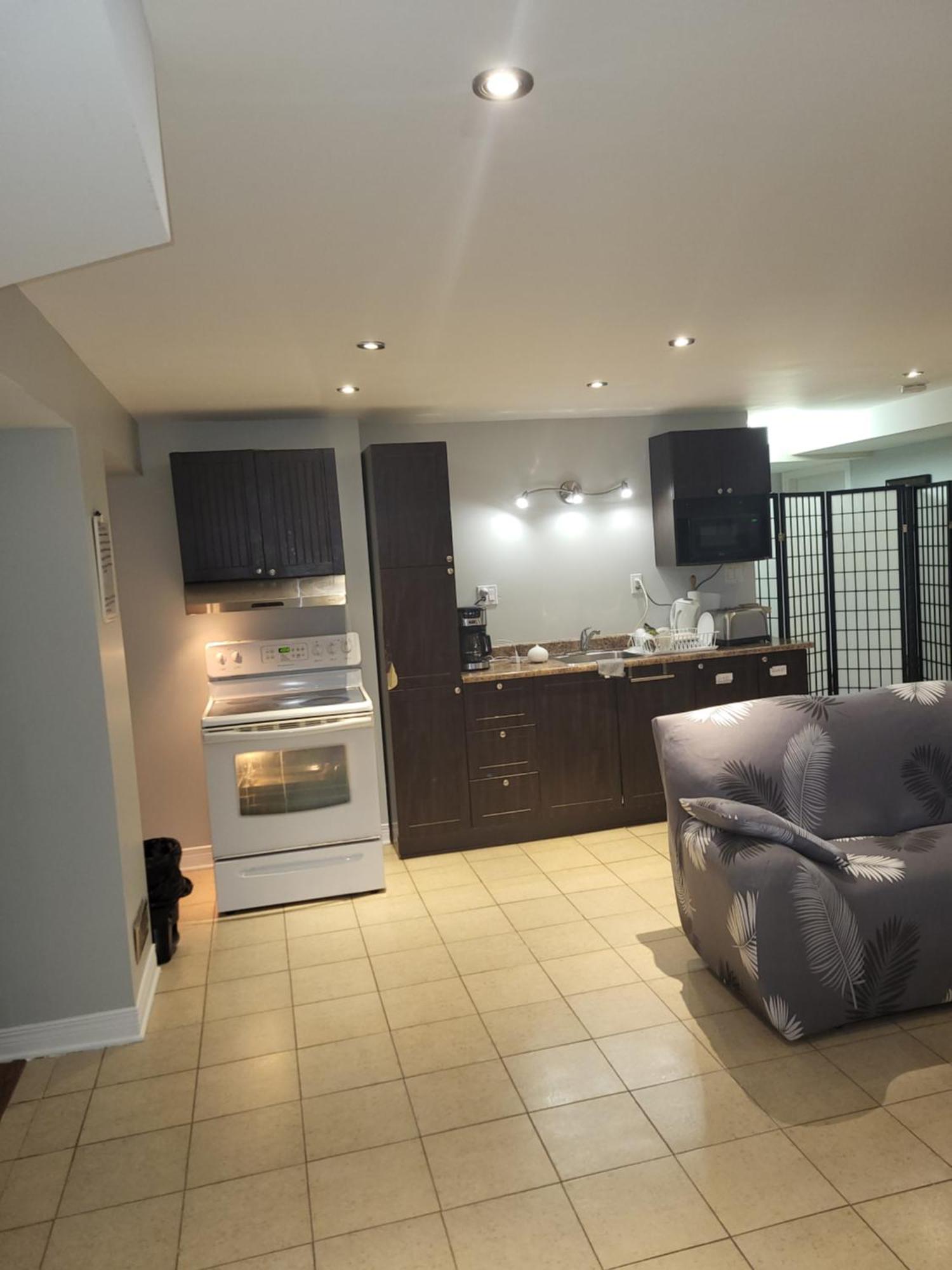 Lovely Guest Entire Apartment Minutes From Ottawa Airport Dış mekan fotoğraf