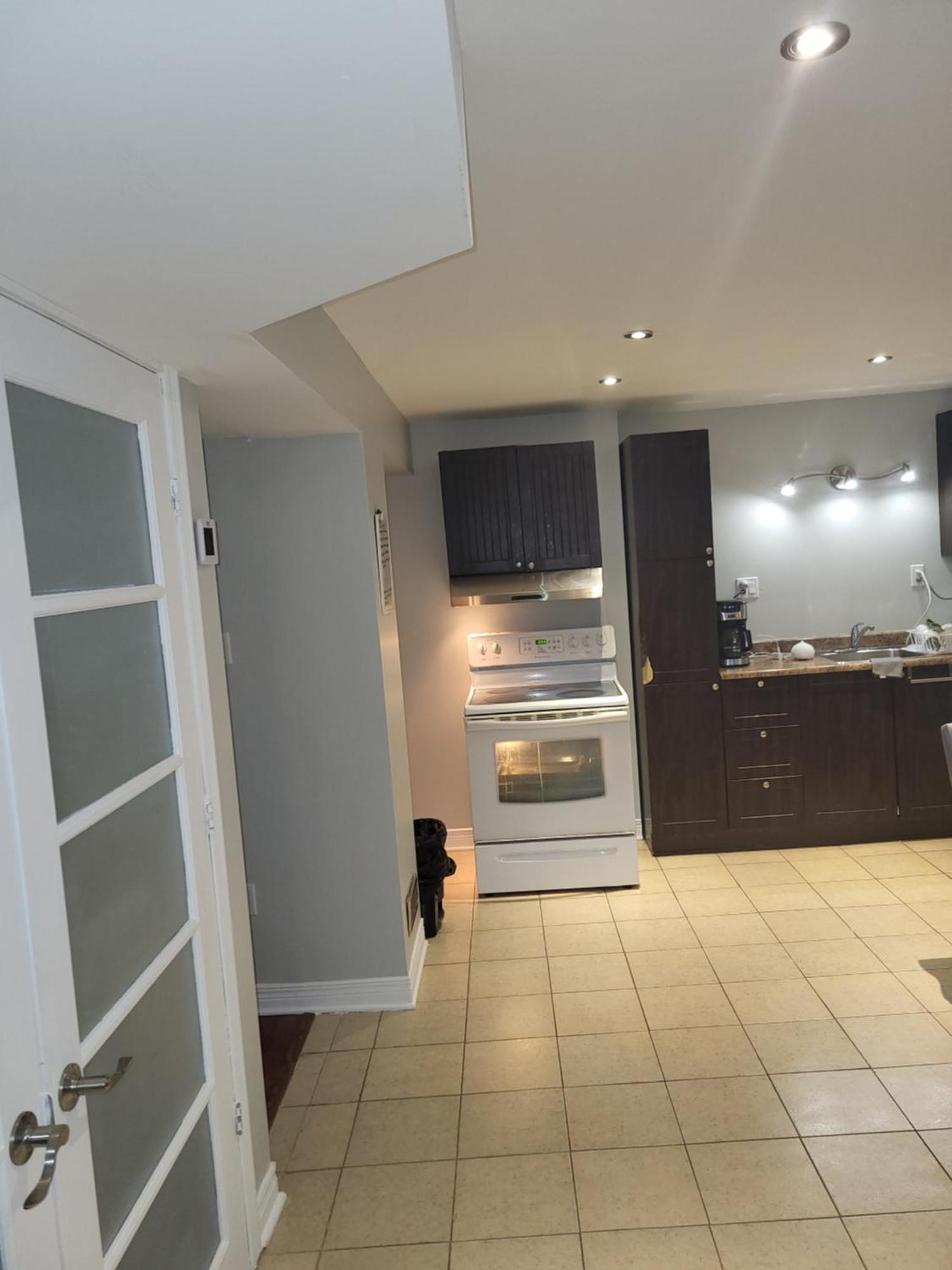Lovely Guest Entire Apartment Minutes From Ottawa Airport Dış mekan fotoğraf