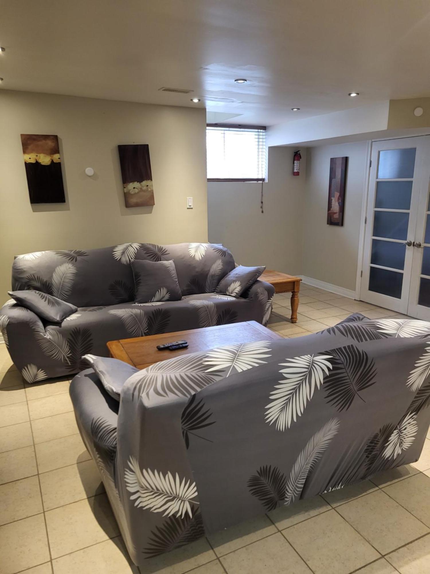 Lovely Guest Entire Apartment Minutes From Ottawa Airport Dış mekan fotoğraf